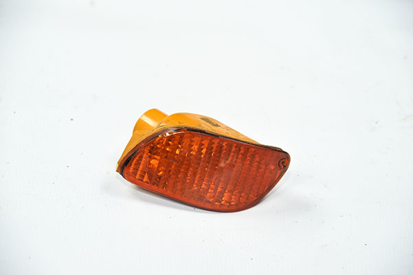 FORD TRANSİT 190 V ÇIKMA PARÇA ÖN TAMPON SİNYALİ